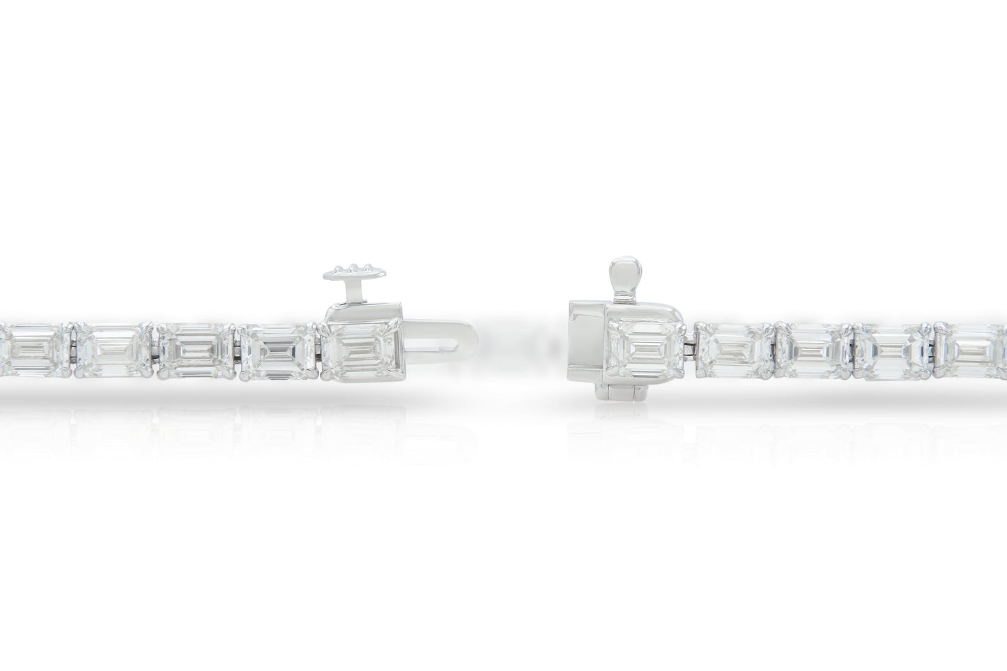 18K White Gold Emerald Cut Diamonds Tennis Bracelet Tw. 11.00 carat