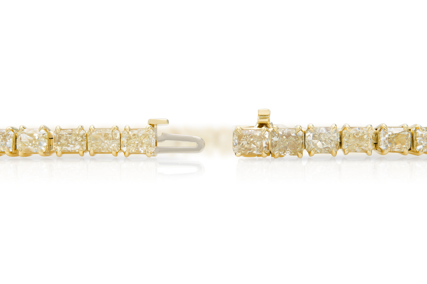18K Yellow Gold Yellow Diamond Bracelet Tw. 15.11 carat