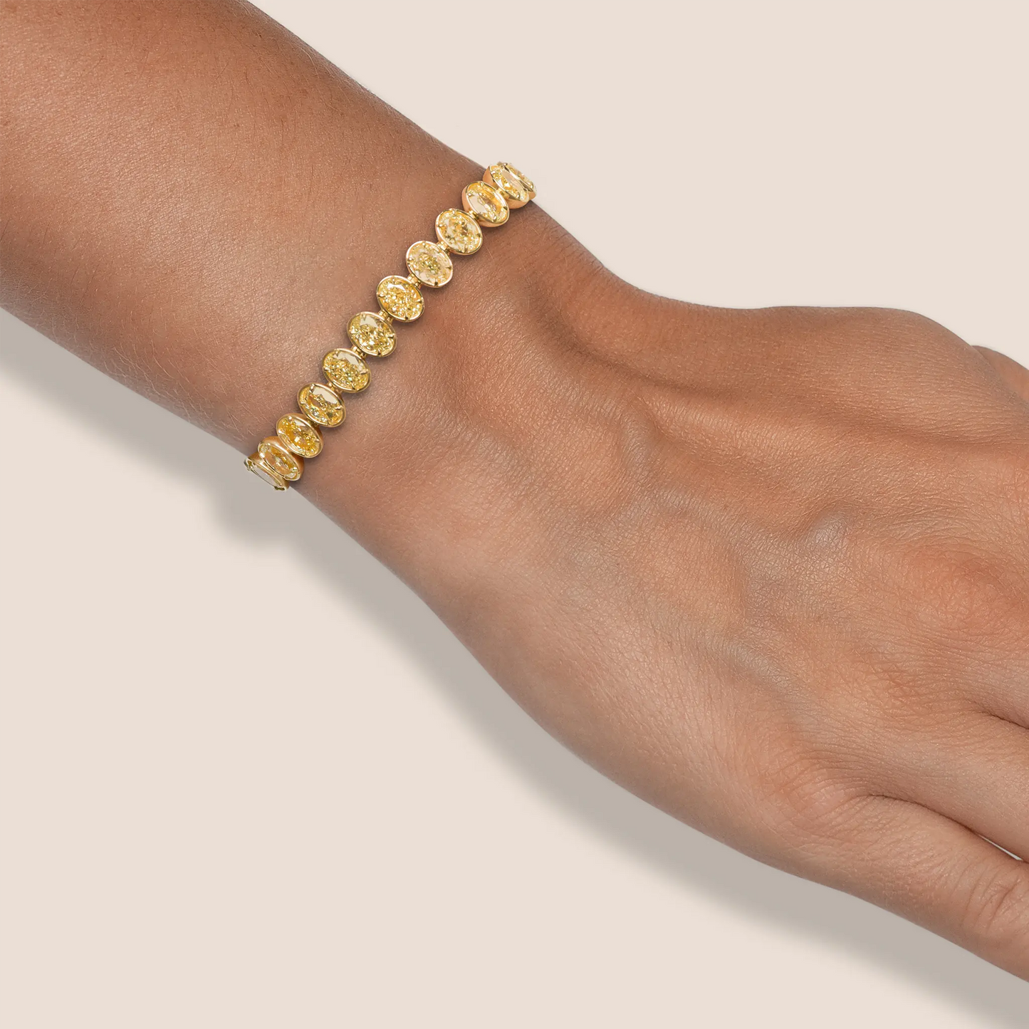 18K Yellow Gold Bezel Set Oval Diamond Bracelet Tw. 28.10 carat