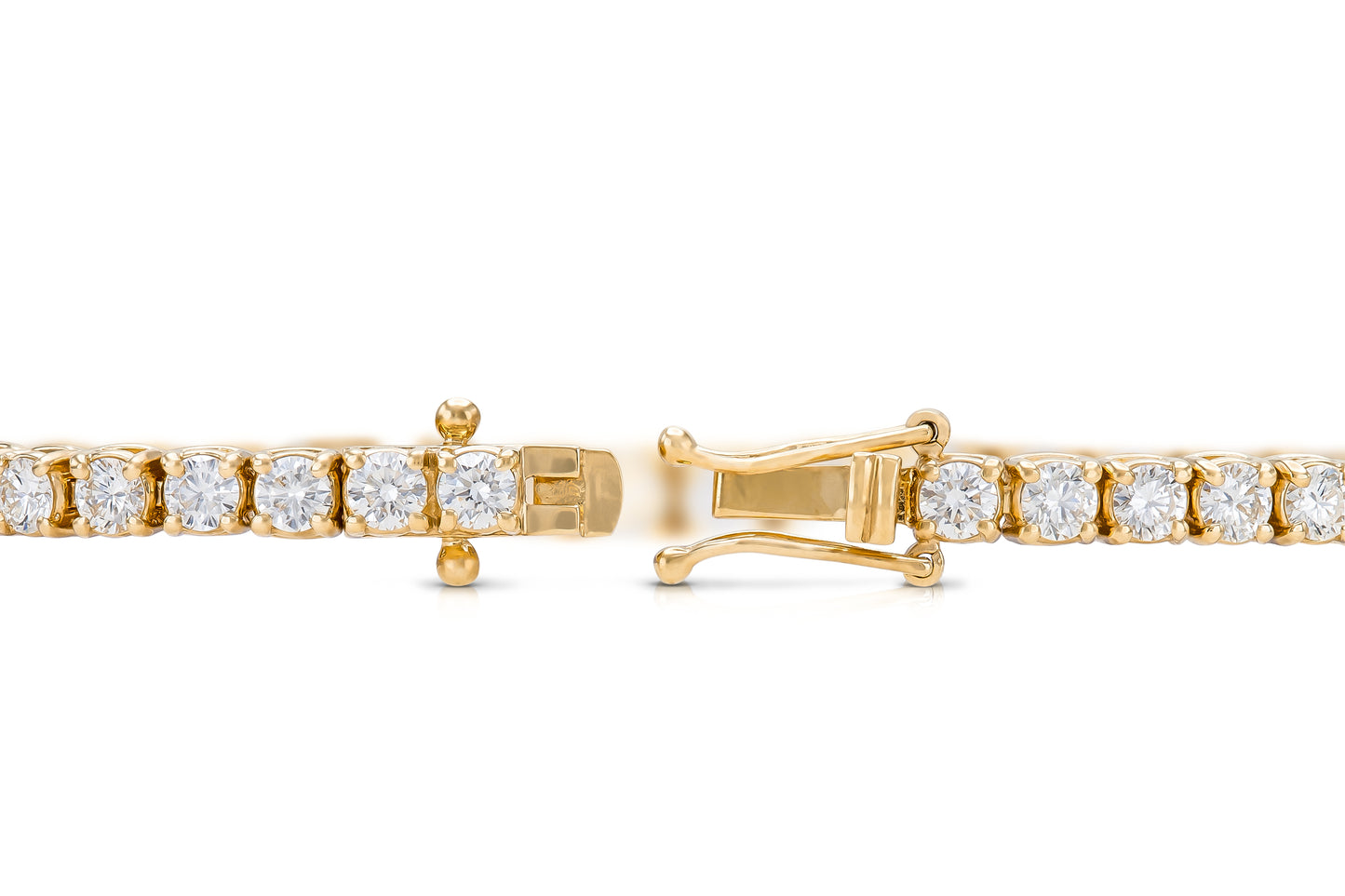 18K Yellow Gold Tennis Bracelet DTW. 4.13ct