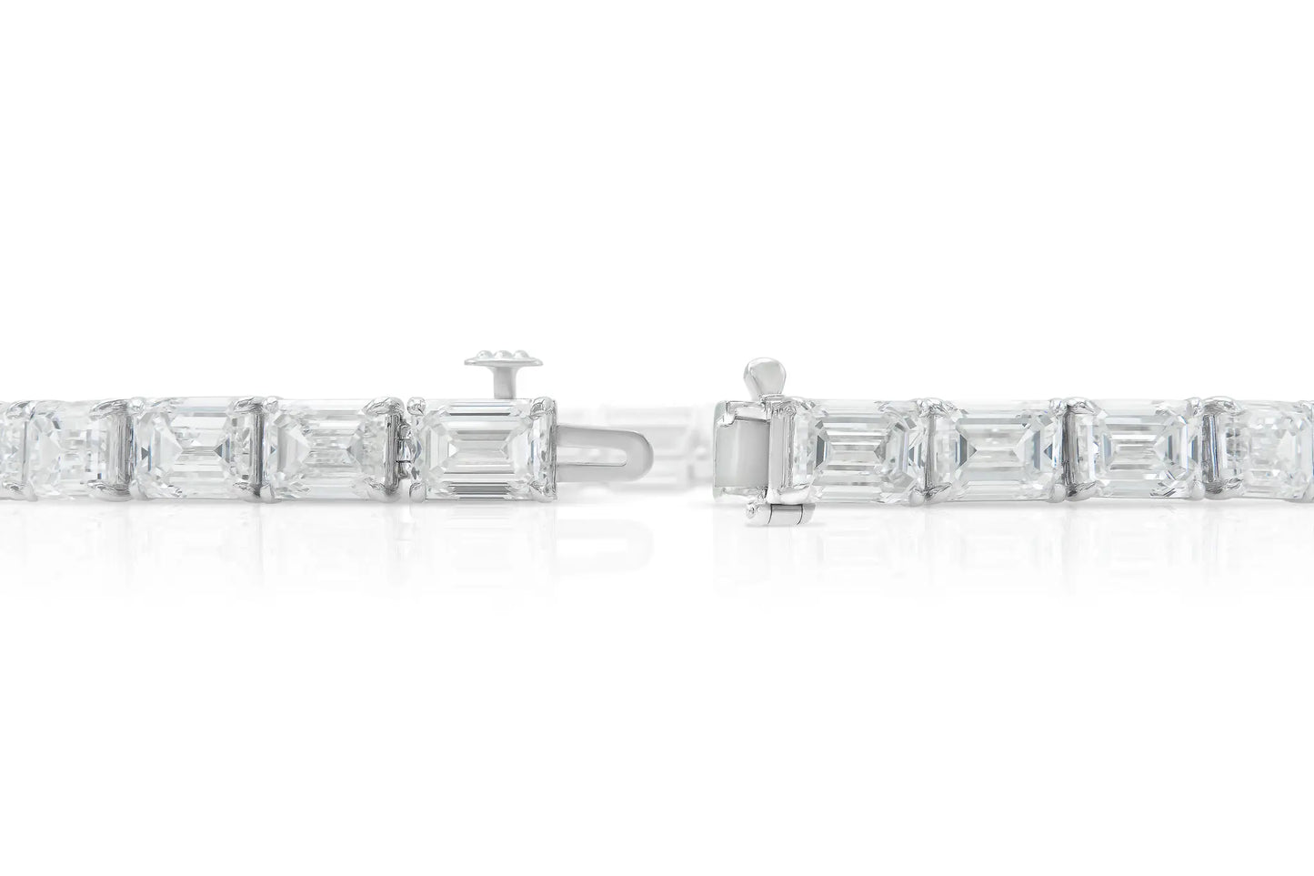 18K White Gold East-West Tennis Bracelet Tw. 25.10 carat