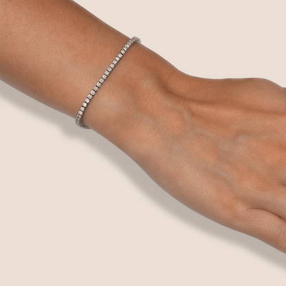 18K White Gold Diamond Tennis Bracelet Tw. 2.98 carat