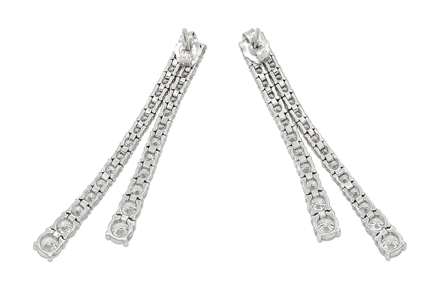 18K White Gold  Graduated Diamonds Drop Earrings