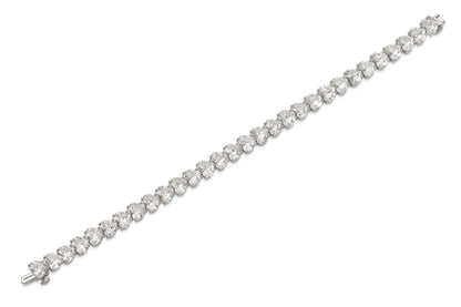 18K White Gold Heart Shape Diamond Tennis Bracelet Tw. 28.29 carat