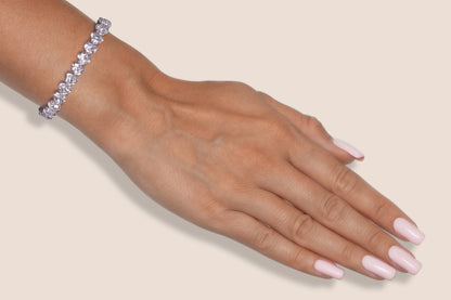 18K White Gold Heart Shape Diamond Tennis Bracelet Tw. 28.29 carat