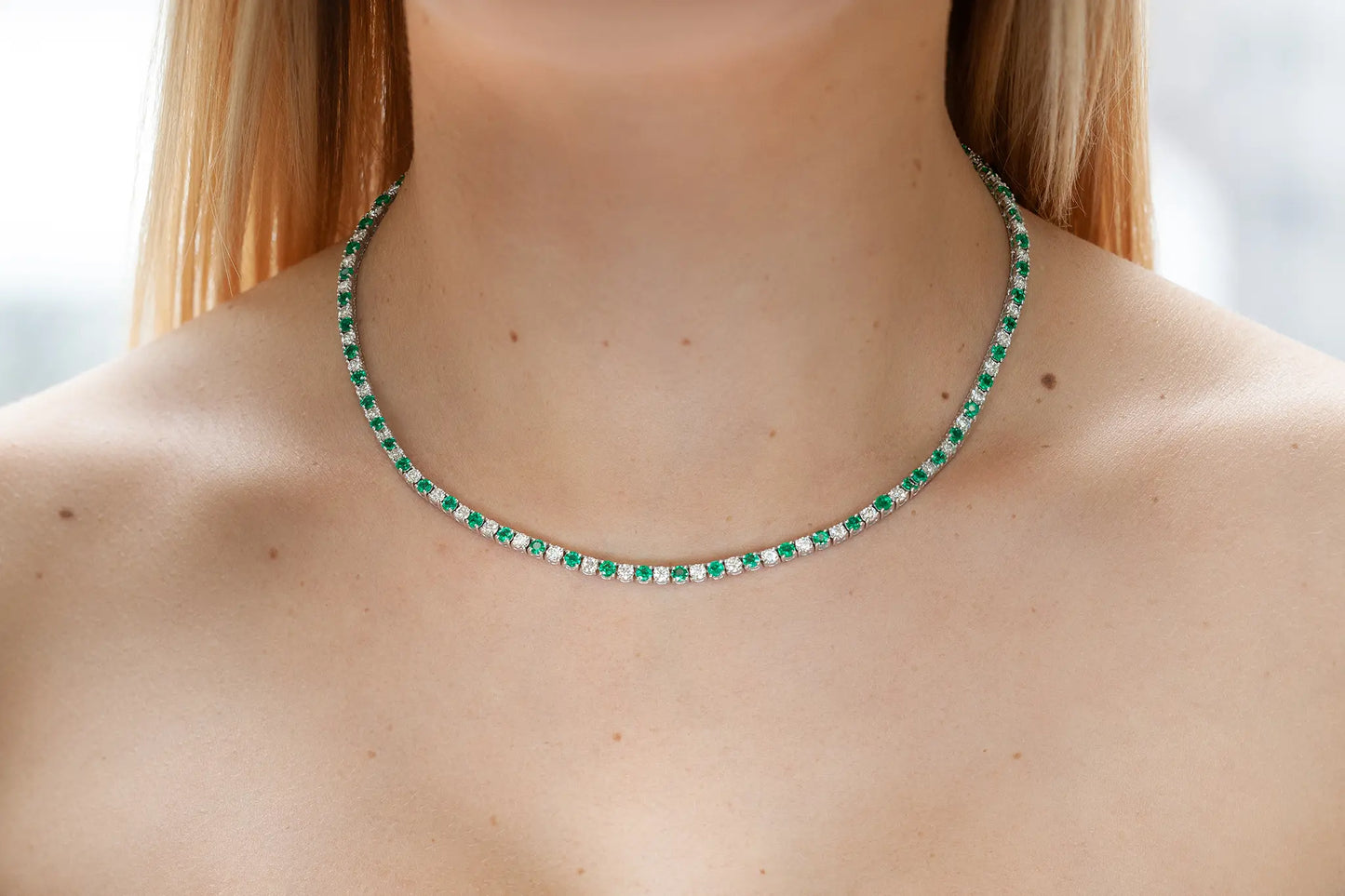 18K White Gold Diamond & Green Emerald Tennis Necklace Tw. 10.87 carat