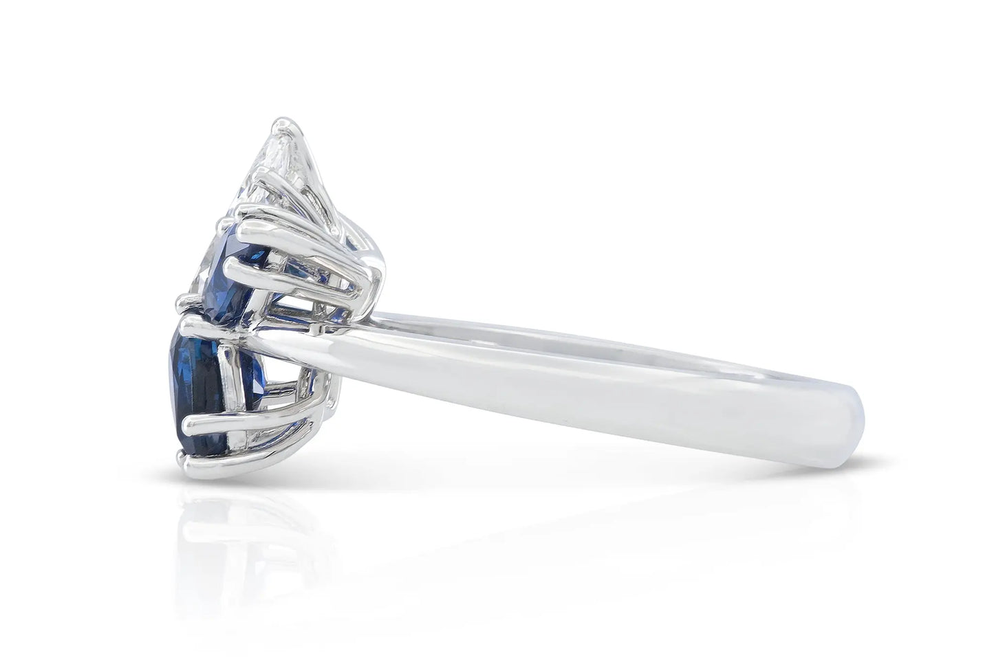 18K White Gold Diamond & Royal Blue Sapphire Ring