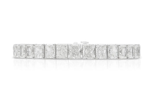 18K White Gold Tennis Bracelet Tw. 32.20 carat
