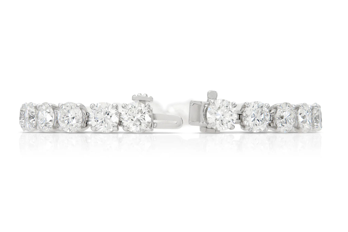 GIA certified 18K White Gold Tennis Bracelet Tw. 26.17 carat