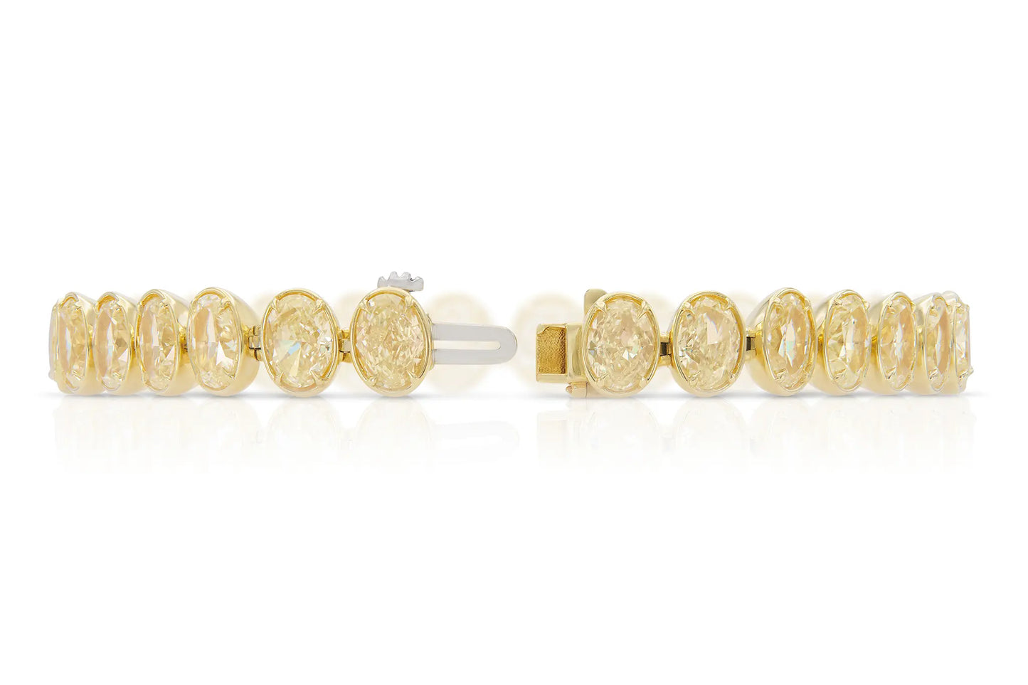 18K Yellow Gold Bezel Set Oval Diamond Bracelet Tw. 28.10 carat
