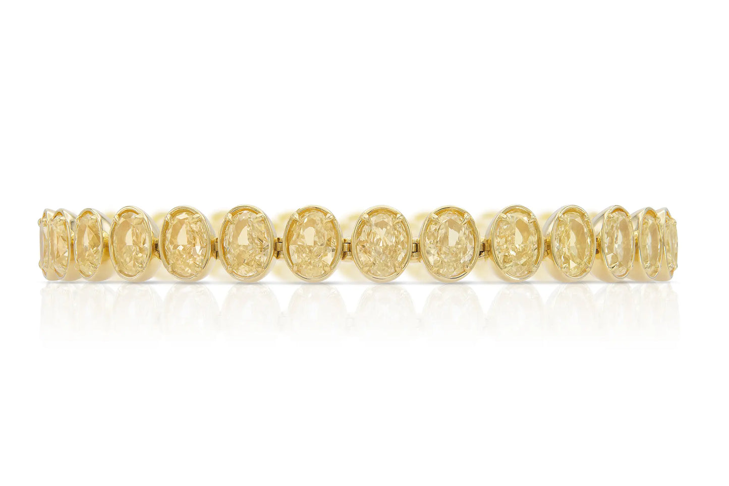 18K Yellow Gold Bezel Set Oval Diamond Bracelet Tw. 28.10 carat