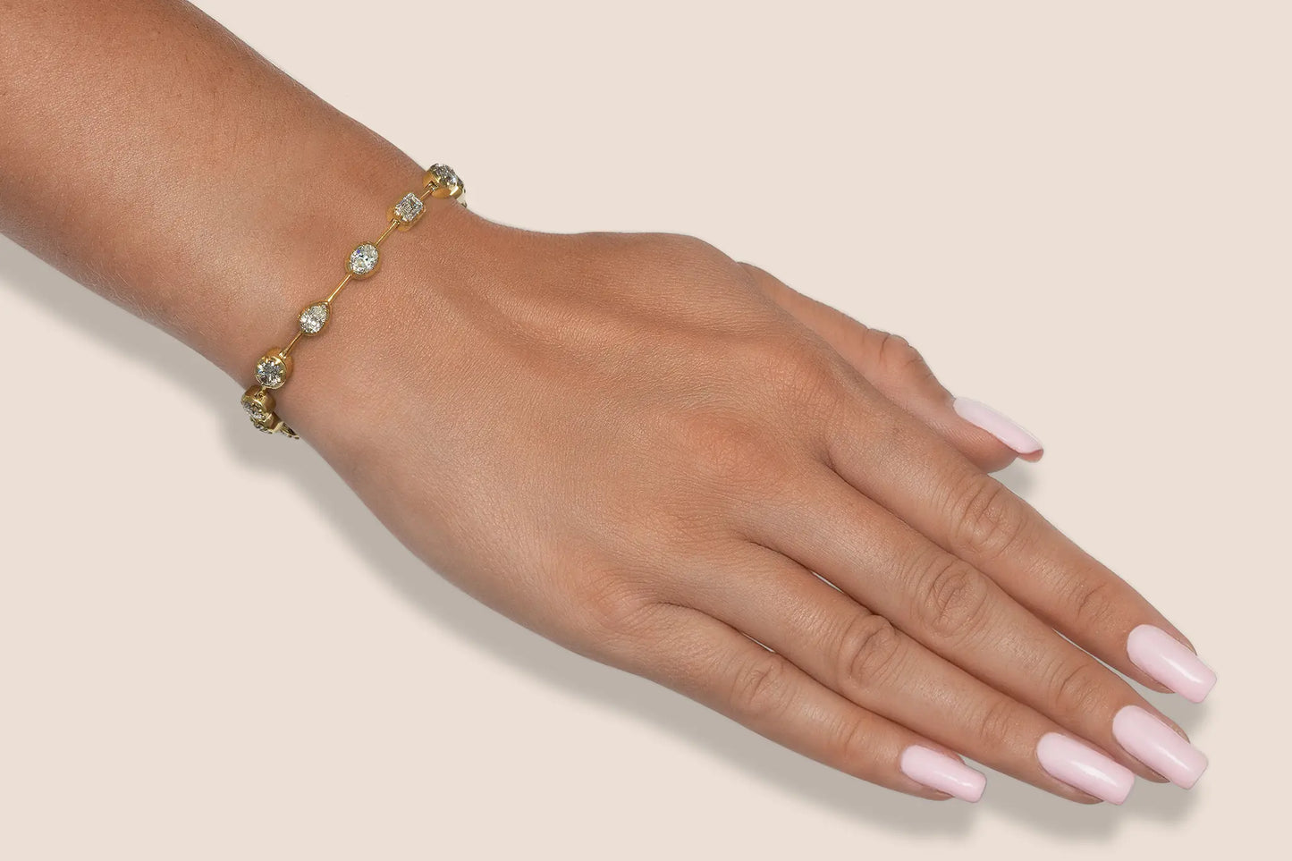 18K Yellow Gold Multi-shaped Diamond Bracelet Tw. 5.60 carat