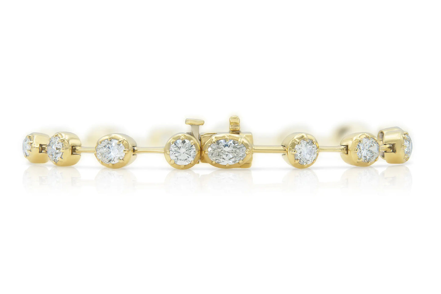 18K Yellow Gold Multi-shaped Diamond Bracelet Tw. 5.60 carat