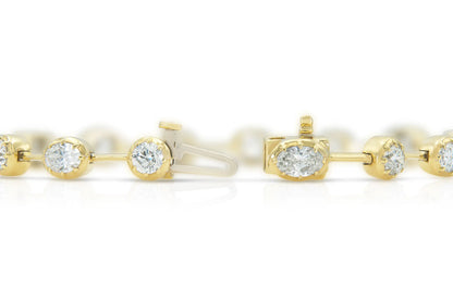 18K Yellow Gold Multi-shaped Diamond Bracelet Tw. 5.60 carat