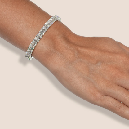 18K WG Emerald Cut Tennis Bracelet Tw. 30.48 carat