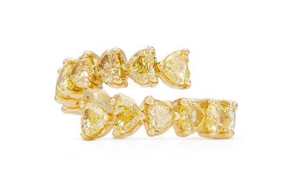 18K Yellow Gold Heartinity Ring Tw. 4.85 carat