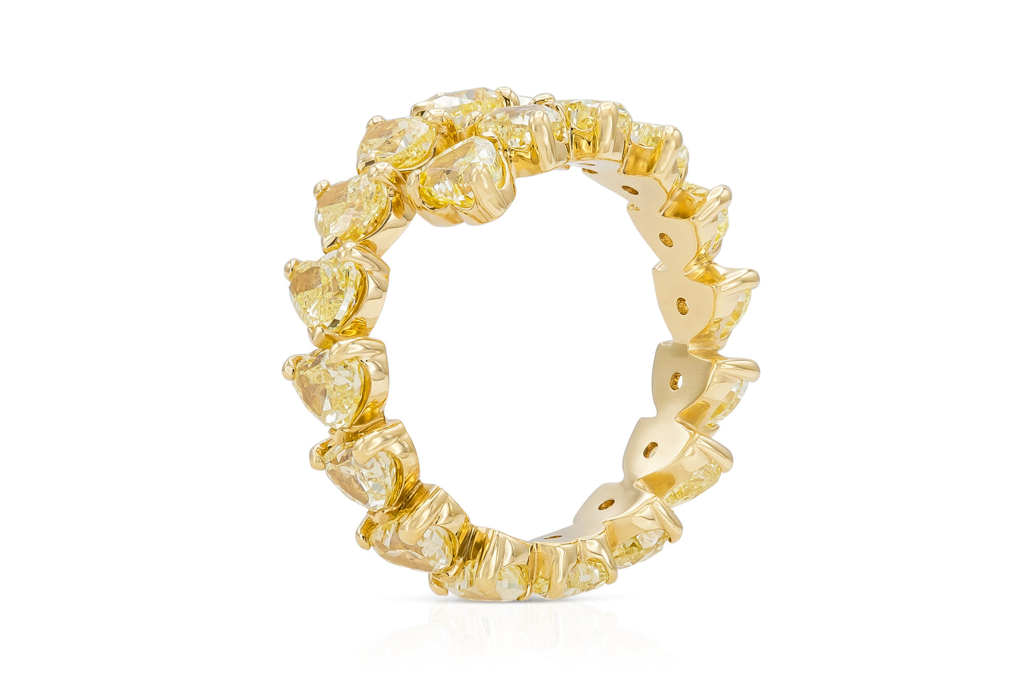 18K Yellow Gold Heartinity Ring Tw. 4.85 carat